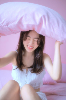 老外美女与野兽图片